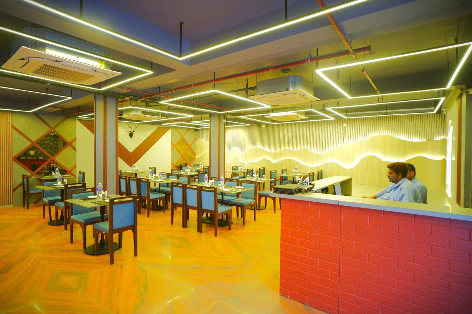 Hotel Rama Gorakhpur Bagian luar foto