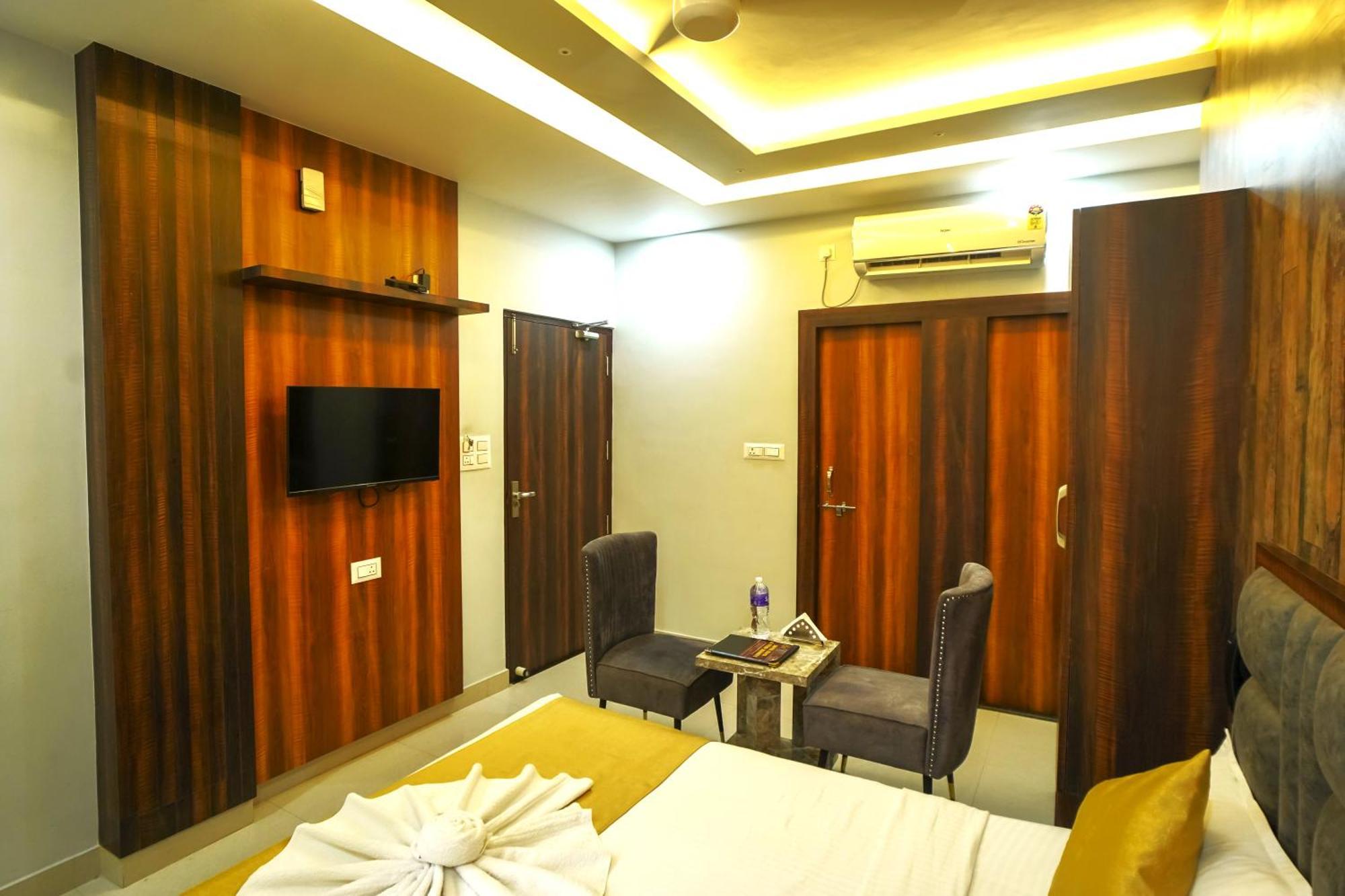 Hotel Rama Gorakhpur Bagian luar foto