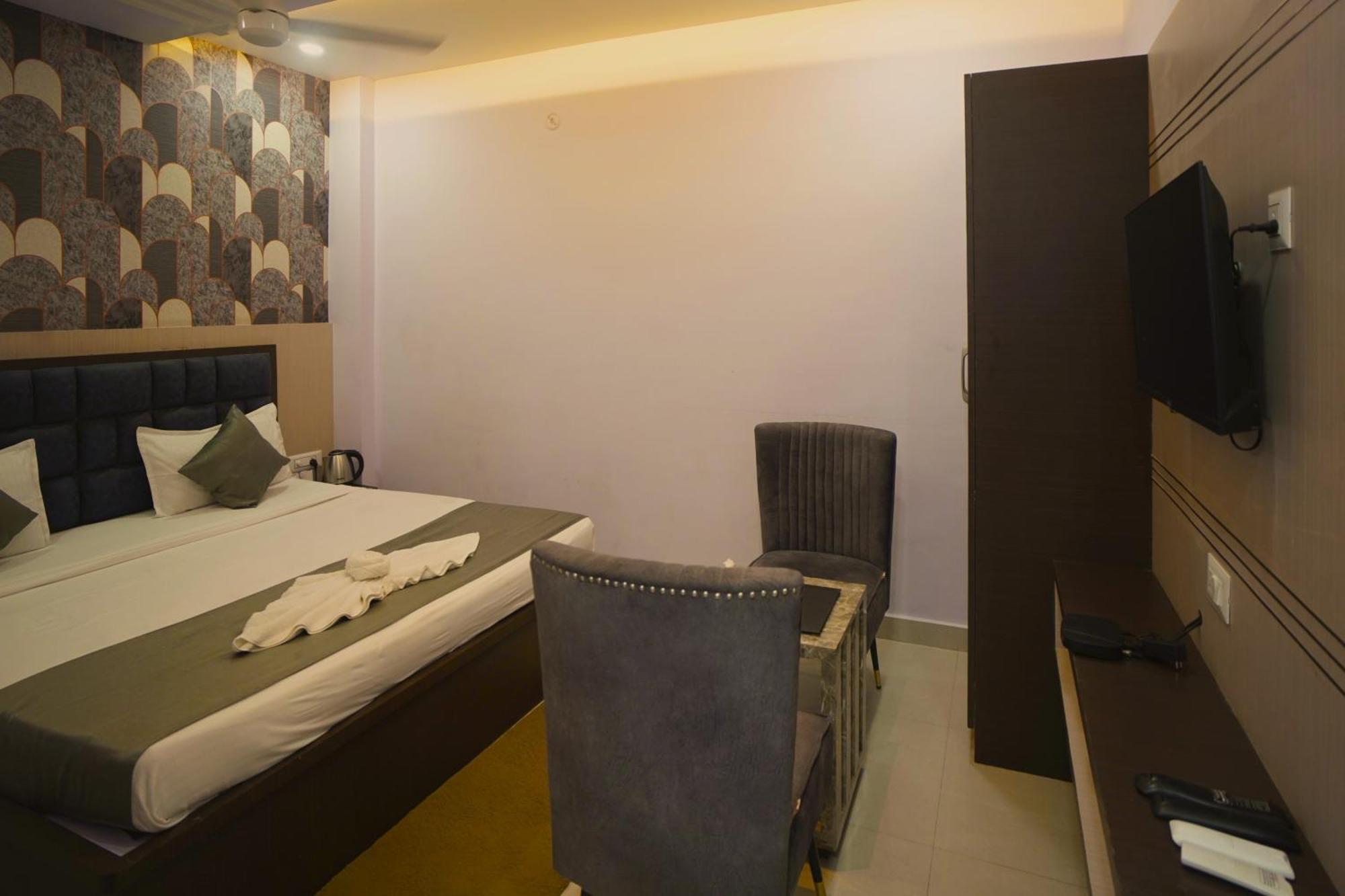 Hotel Rama Gorakhpur Bagian luar foto