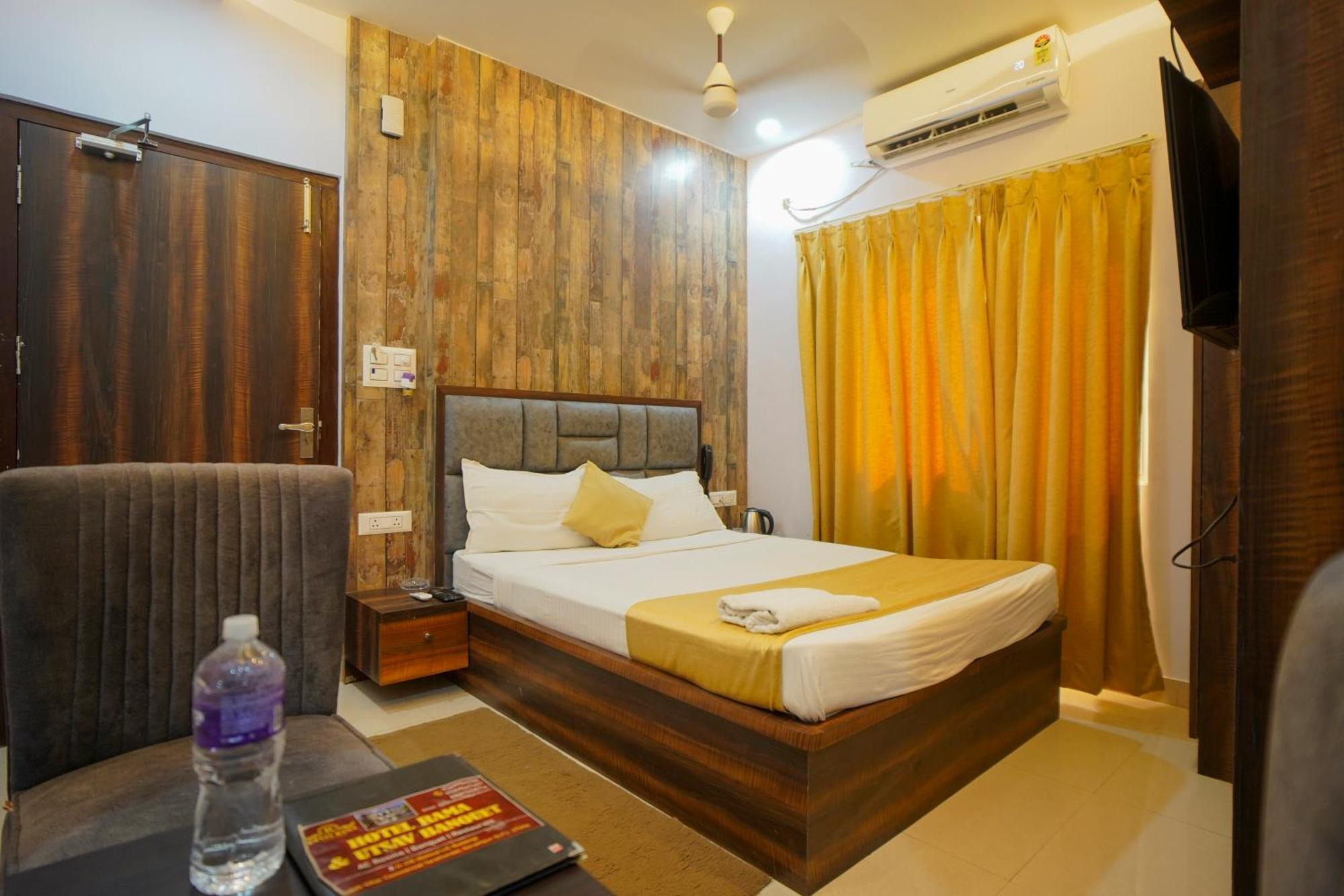 Hotel Rama Gorakhpur Bagian luar foto