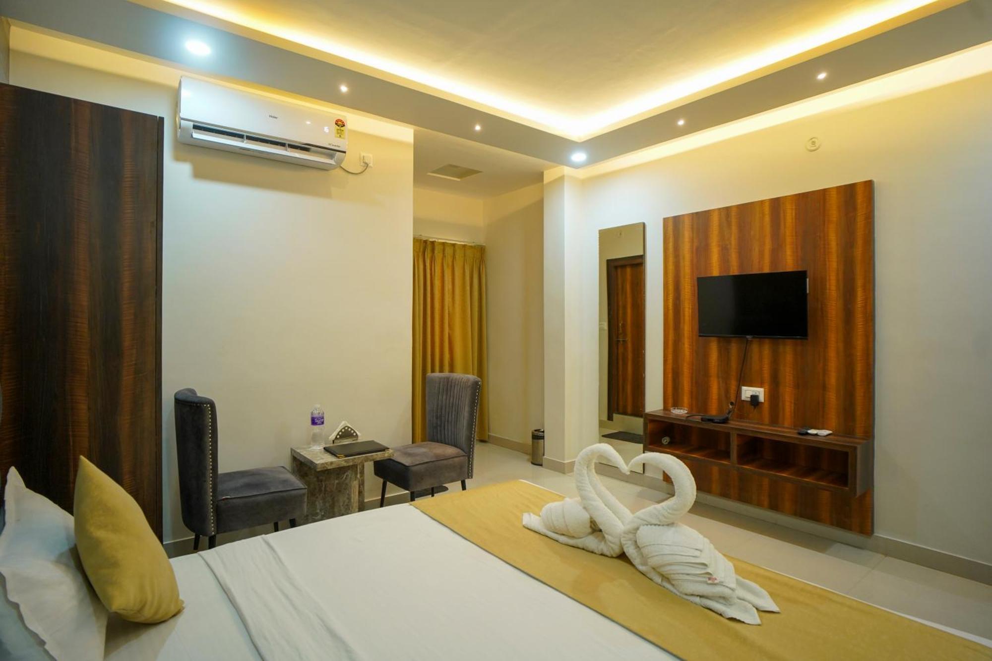 Hotel Rama Gorakhpur Bagian luar foto