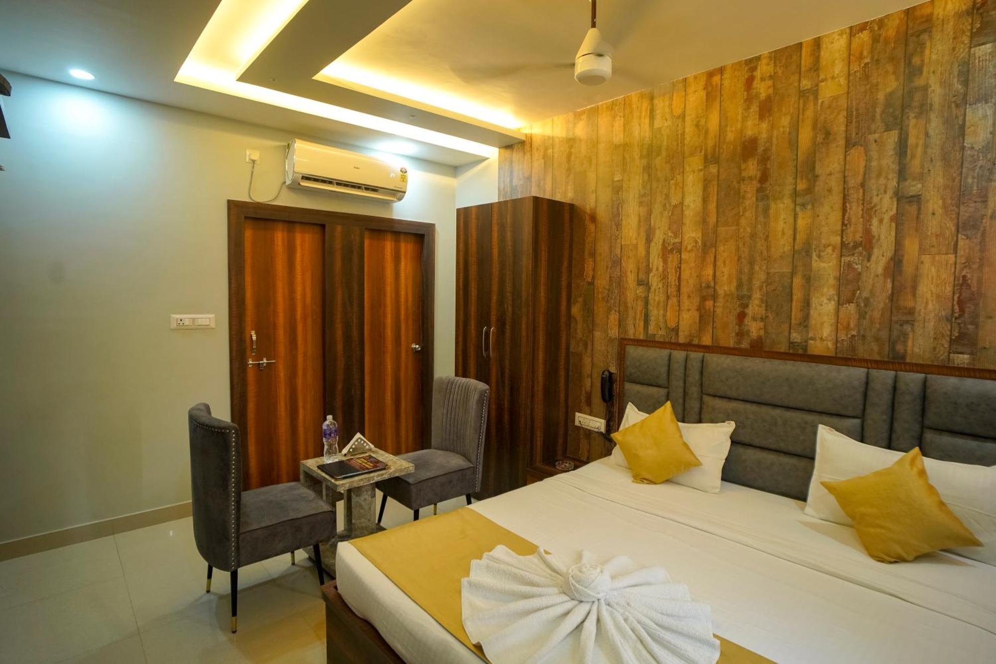 Hotel Rama Gorakhpur Bagian luar foto