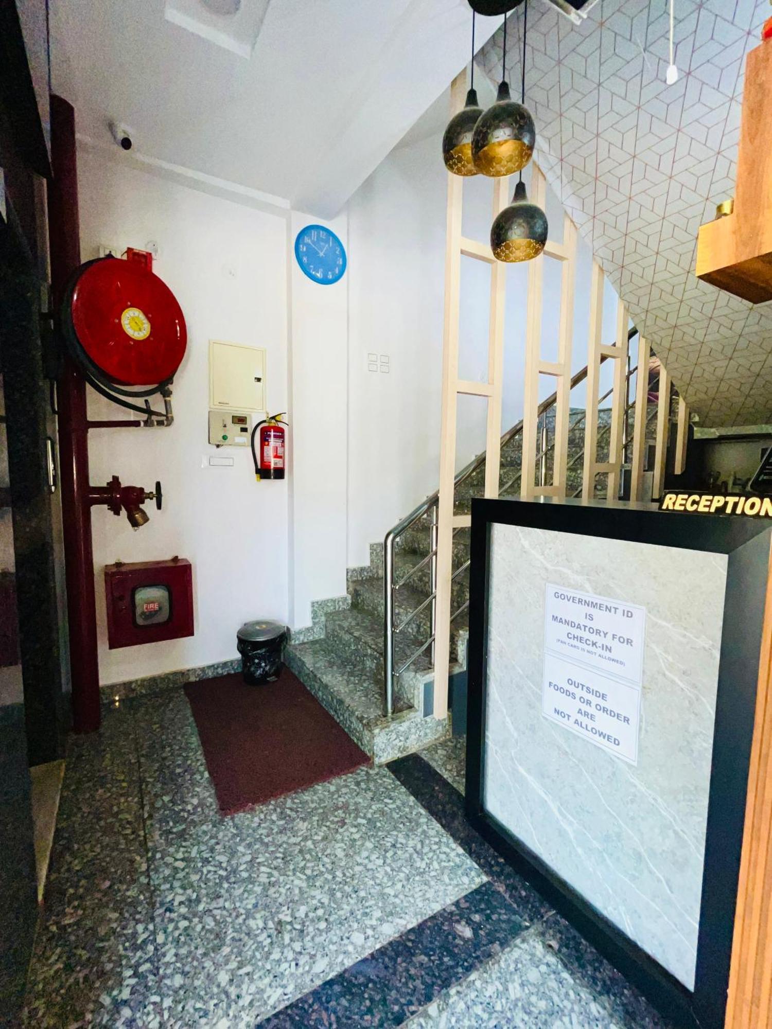Hotel Rama Gorakhpur Bagian luar foto