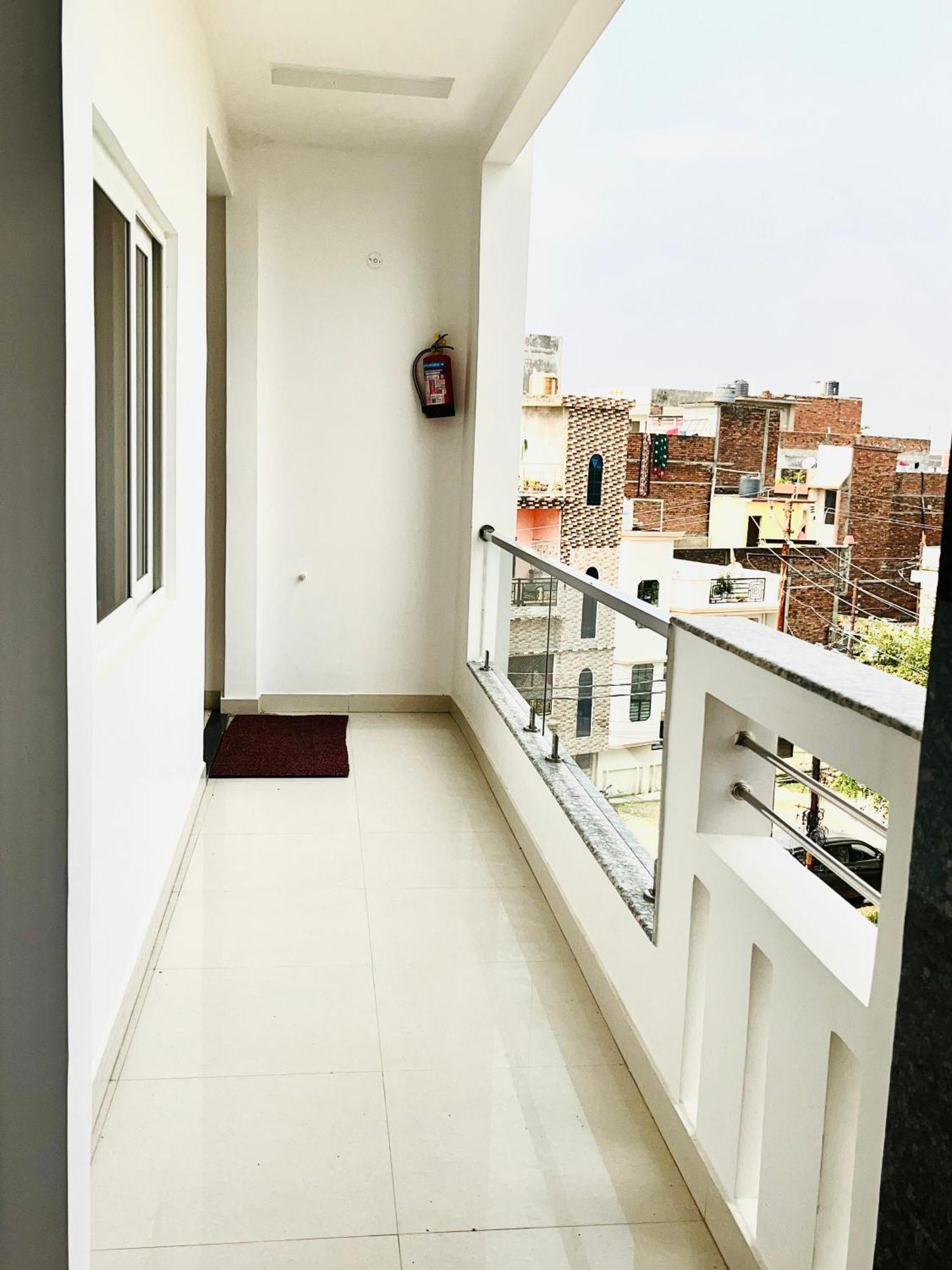Hotel Rama Gorakhpur Bagian luar foto